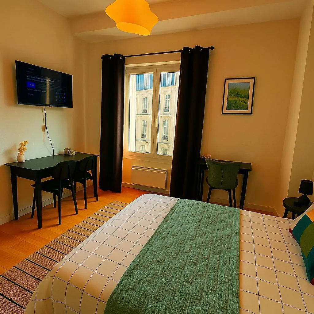 Brussels Central City Oasis Apartment